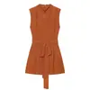 Atacado transfronteiriço 2026 Moda europeia e americana macacão casual simples versátil com ombreiras e cinto para mulheres E5260595
