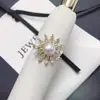 Anillo de Perla de Agua Dulce Natural con un Toque de Lujo Ligero y de Alta Gama, Completamente Incrustado con Circonia, Diseño de Girasol, Anillo de Perla Ajustable al por Mayor