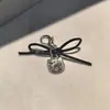 Nuevos dijes de zapato plateados con lazo de gato y fresa, accesorios de hebilla de zapato para Zapatillas del Ejército Alemán, diseños de estrella de cinco puntas y corazón para DIY