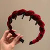 Faixa de Cabelo Veludo Vermelho Estilo Ano Novo para Lavar o Rosto e Aplicação de Maquiagem, com Dentes e Características Antiderrapantes