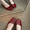 Versión de piel de oveja~Tacones altos de tacón grueso con hebilla cuadrada estilo francés, mocasines de punta cuadrada de tacón medio para mujer, zapatos Mary Jane elegantes y versátiles para el trabajo