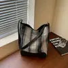 Bolso tote a rayas retro para mujer, bolso de hombro de gran capacidad, modelo nuevo, popular este año, bolso cruzado versátil para el uso diario
