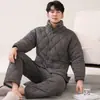 Pijama Nuevo de Invierno para Hombre 2024, Engrosado y Forrado de Felpa, Tejido con Tres Capas de Relleno de Algodón, Conjunto Cálido para Estar en Casa