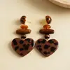Pendientes Geométricos de Flor de Resina Transfronterizos Europeos y Americanos Otoplastias Maillard Otoño e Invierno Diseño Nicho de Gama Alta Joyería para Orejas Venta al por Mayor