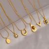 Collar de acero de titanio en tono dorado para mujer, no se decolora, lujo ligero, nicho, joyería de cadena para la clavícula, de alta gama, versátil, a la moda y para el temperamento
