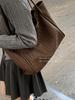 Bolso Cruzado de Textura Retro para Axila de Viajero para Mujer 2025 Nuevo Bolso Tote de Gran Capacidad Bolso de Hombro Simple