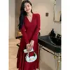 Vestido de Tricô Elegante de Alta Qualidade Estilo Francês para Mulheres, Emagrecedor na Cintura, Lançamento Primavera 2026 Coreano