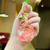 Llavero de Rosa Acrílica con Relleno Líquido, Accesorio Creativo de Campana, Colgante en Forma de Corazón para Bolsos
