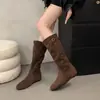 Botas de vaquero hasta la rodilla, de estilo retro, que aumentan la altura, perfectas para otoño e invierno, no demasiado largas, nuevo estilo para mujer, de suela plana, estilo western