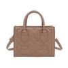 Bolso de Mano con Relieve de Moda para Mujer Bolso de Hombro de Nicho Tendencia Otoño Nuevo Bolso Cruzado Casual de Moda para Viajar