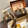 Popular Bolso Boston Cubo Vintage de Cuero Tricolor Blanco Bolso Tote Versátil Bolso de Mano de Moda Bolso Cruzado para Mujer Lujo Ligero Bolso de Gama Alta
