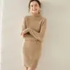 Nueva colección de otoño e invierno: Suéter de punto de cachemira pura para mujer, cintura alta, engrosado y ajustado - cálido, adelgazante, elegante y versátil