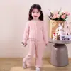 Conjunto de Cardigan de Pelúcia com Contas Estilo Coreano para Meninas Outono Inverno 2026 Nova Moda Infantil Conjunto Elegante de Duas Peças para Menininhas