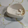 Jabonera Nube Color Crema, Caja de Almacenamiento para Baño Drenable Adhesiva sin Taladro con Gancho