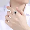 Kaiwei sobre anillo extraordinario dominante para hombre con diamante negro noble y elegante conjunto ágata negra obsidiana anillo para hombre