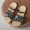 Sandalias planas florales para verano para mujer, Zapatillas versátiles para estudiante para mujer antideslizantes de doble uso, Zapatos de playa transfronterizos