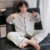 Pijama de niño para primavera y otoño, conjunto de algodón puro con cuello camisero de manga larga para niños, cárdigan de dibujos animados para niño pequeño, ropa de casa elegante