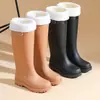 Comércio Exterior Moda Japonesa e Coreana Galochas de Cano Alto para Mulheres, Botas de Água para Adultos, Botas de Neve Impermeáveis de Cano Alto Antiderrapantes para Uso Externo, Estilo Quente Transfronteiriço