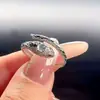 Novo Anel de Cobra Pequeno Estilo Chinês para Vinagre para Mulheres, Prata Brilhante Luxuosa, Luxo Leve, Acessório de Nicho de Alta Qualidade para o Ano do Coelho