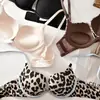 Ropa interior de mujer con estampado de leopardo retro transfronteriza dropshipping reunión para pechos pequeños anti-flacidez nuevo sujetador sexy ajustado mango
