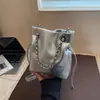 Bolsa de Ombro/Axila Simples com Laço Estilo Coreano Nicho Bolsa Feminina Bolsa Transversal 2025 Nova Bolsa Quadrada Pequena de Alto Valor