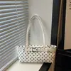 Bolso de Moda Nuevo Primavera 2026 para Mujer, Alto Estilo, Bolso Cuadrado Pequeño Único de Lunares, Bolso Cruzado de Estilo Relajado