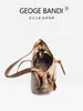 Popular Bolso de Hombro para Mujer de Contraste de Color de Gran Capacidad para Viajes Diarios 2025 Otoño e Invierno Nuevo Retro Europeo y Americano Estampado Tote Envío Directo