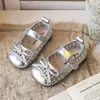 Zapatos de Cuero para Niños 2026 Zapatos Dulces de Princesa para Niñas Pequeñas Primavera y Otoño Nuevo Estilo Infantil Zapatos Individuales para Bebé Moño Hueco