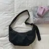 Bolsa de Dumpling Estilo Coreano Nicho Otoño Simple Bolso Cruzado de Alto Valor Gran Capacidad Bolso Cruzado de un Solo Hombro Modelo Nuevo