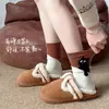 Calcetines degatito para mujer, calcetines de media pantorrilla para otoño e invierno, calcetines cálidos de felpa de dibujos animados lindos estilo coreano sin costuras holgados para mujer, venta al por mayor