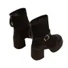 Botas de tornozelo com fivela retrô, nova coleção outono/inverno 2026, forradas com fleece, com zíper, projetadas para mulheres baixinhas, com efeito de alongamento e emagrecimento, estilo botas Martin