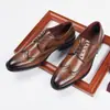Zapatos de hombre de gran tamaño transfronterizos, nueva colección de otoño, versátiles y elegantes, estilo brogue británico para negocios, zapatos europeos de alta gama