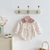 Macacão de Bebê Menina Estilo Coreano para Primavera com Estampa Floral e Gola Doce de Boneca, Macacão Longo de Peça Única, Roupas Novas
