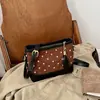 Bolso de Diamantes Acolchado Color Esmeralda para Mujer 2026 Nuevo Otoño Moda Retro Nicho Commute Bolso Cruzado de Hombro Único Tipo Cubo