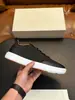 Tênis casuais masculinos de estilo europeu com cabedal em flyknit e couro, color block STN, borda laranja, cano baixo, cadarço, leve, transfronteiriços