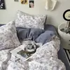 Conjunto de Quatro Peças de Gaze Dupla para Mãe e Bebê Classe A Roupa de Cama Floral Retrô Capa de Edredom Estilo Saia de Cama Oversized Conjunto de Três Peças para Dormitório Lençol 4