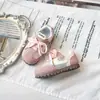 Tênis infantis estilo coreano coleção primavera/verão 2025 sapatos de treino para meninas malha respirável sapatos casuais para meninos sapatos de bebê