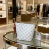 2026 Nueva Bolso de Hombro de Moda para Viajes Diarios, Bolso Cubo, Elegante de Gran Capacidad Versátil Bolso Cubo de Gama Alta