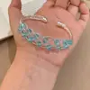 Pulsera Hueca de Zirconia Azul Topacio Azul, Brazalete Abierto Versátil de Lujo Ligero de Gama Alta para Mujer