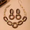 Conjunto de Três Peças de Brincos Geométricos Splicing Retro Foscos Simples e Conjunto de Colar, Original Elegante, Alto Padrão, Simples e Versátil