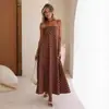 Vestido de Praia Europeu e Americano 2026 Ombro a Ombro Amazon Novo Sem Mangas Poá Longo Vestido Casual