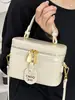 Bolsa elegante com toque de luxo, bolsa quadrada pequena para mulheres, nova bolsa da moda coreana, versátil para ombro e transversal para o dia a dia