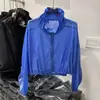Top Floral de Moda y Juvenil Más Vendido, Chaqueta Roja Súper Elegante con Cuello Alto y Cordón Protector Solar para Mujer en Primavera