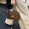 Nova Bolsa de Axila de Nicho Outono/Inverno 2025 Bolsa Tote de Grande Capacidade Ombro Único para Deslocamento Bolsa de Bolso de Alto Valor para Mulheres