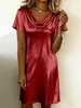 Vestido Moda Cruzada Estação Primavera/Verão 2026 Estação Independente Amazon Cor Sólida Manga Curta Gola Swing Textura Metálica para Mulheres