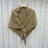 Chal Triangular de Mezcla de Lana de Nuevo Estilo para Mujer al por Mayor Otoño e Invierno, Bufanda de Punto Gruesa y Cálida, Capa Versátil de Color Sólido
