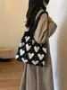 Bolso tejido nuevo para mujer, bolso de mano tejido versátil, bolso de muñeca, bolso tote, bolso tejido de poliéster, bolso grande en forma de corazón