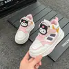 Zapatos de Dibujos Animados Forrest Gump para Niños Primavera/Verano 2026 Nueva Moda Versátiles Casuales para Niñas Suela Suave Deportivas para Correr Modernos