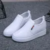 Grulla Blanca Almohada Liquidación Primavera Nuevas Llegadas Zapatos de Mujer con Aumento de Altura Oculto Transpirables Casuales Zapatos de Mujer Visualmente Más Altos Zapatos Blancos Pequeños Cuero Suave Genuino