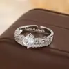Anillo Abierto Estilo Ins con Corona de Circonita para Mujer, Chapado en Cobre en Plata u Oro, Disponible en Color Dorado, Anillo Abierto de Diseño Único